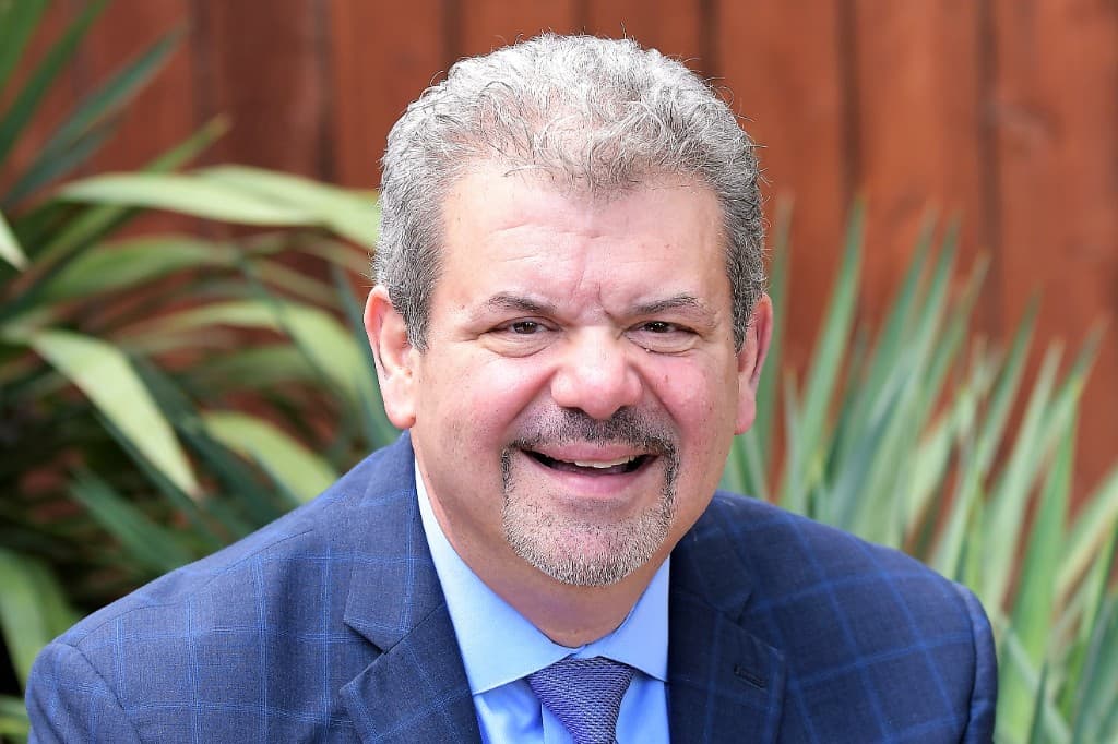 Dean B. Xeros — Author of Pickly Pickly's Shoebox World